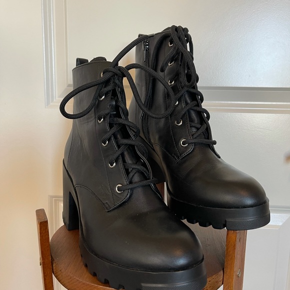 High heels Combat Booties- size 8- USED ONCE - Picture 3 of 3